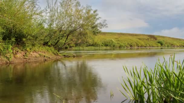 Côte de la rivière — Video