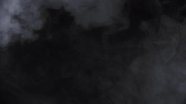 Elektronik sigaranın yavaş çekim videosu.