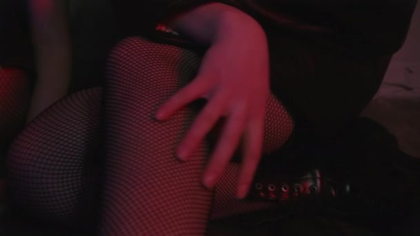 Красные Ногти На Ногах - Порно @ Fuck Moral