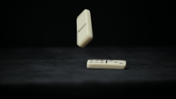 Shooting of falling elements of the game of dominoes — Stock Video