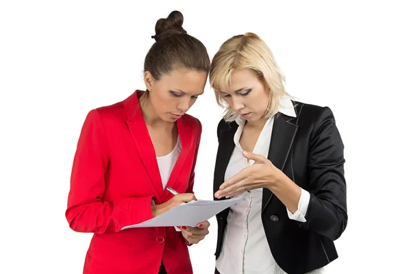 Deux femmes d'affaires qui prennent une décision — Photo