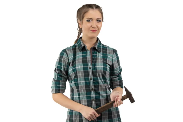 Retrato de mujer joven con martillo — Foto de Stock