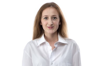 Sevimli sarışın kadının doğal makyaj ile görüntü