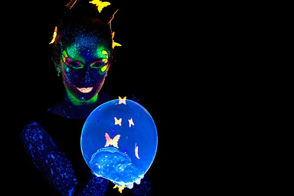 Portrait woman with luminous make up and bubble — Stock Photo, Image