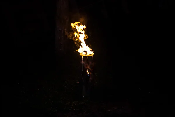 Foto de fogo à noite — Fotografia de Stock