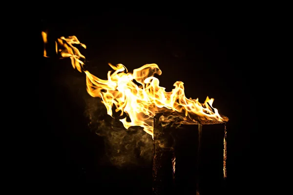 Зображення світлого полум'я - вогонь — стокове фото
