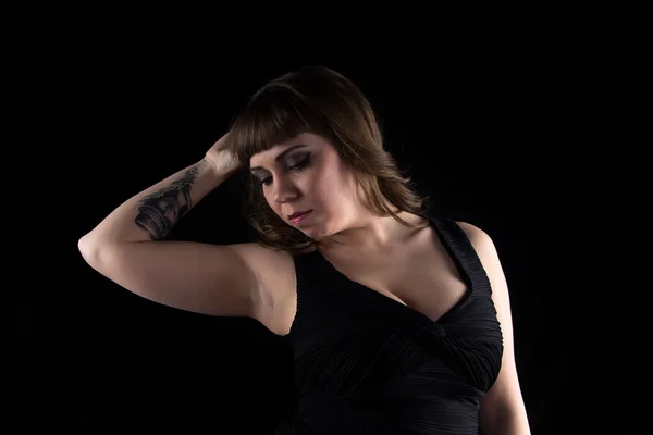 Immagine di donna con tatuaggio a portata di mano — Foto Stock