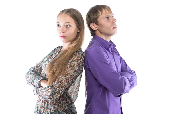 Foto mulher loira e homem de pé back-to-back — Fotografia de Stock