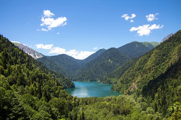 Imagen de lago en las montañas, paisaje —  Fotos de Stock