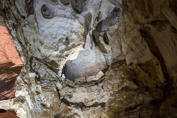 Imagem da caverna cárstica dentro — Fotografia de Stock