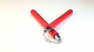 Zinciri ile çapraz nunchuck