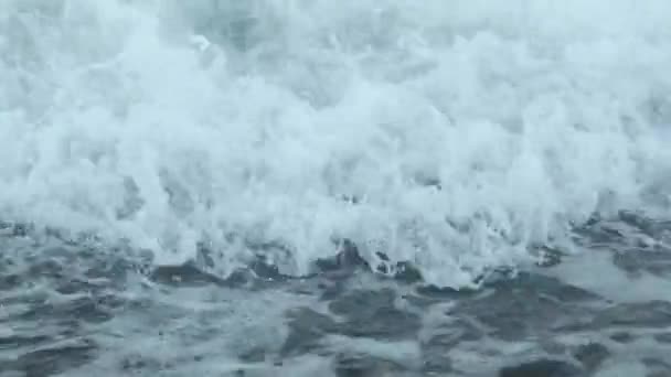 Texture of sea waves and foam — Stock Video