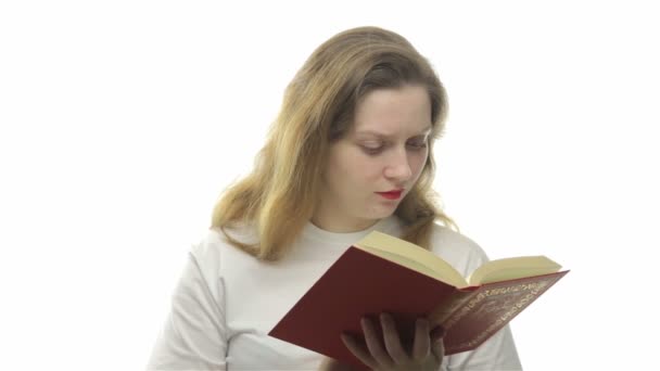 Mulher surpresa leitura livro — Vídeo de Stock