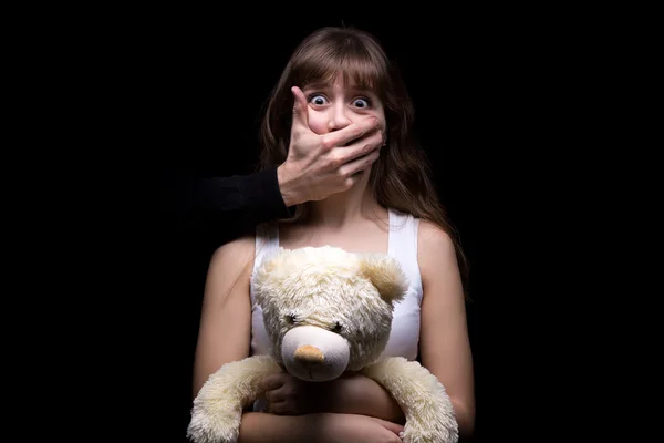 Genç kız kaçırma