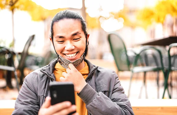 Happy Asian Guy Smiling Open Face Mask Lockdown Reopening New — Stock fotografie