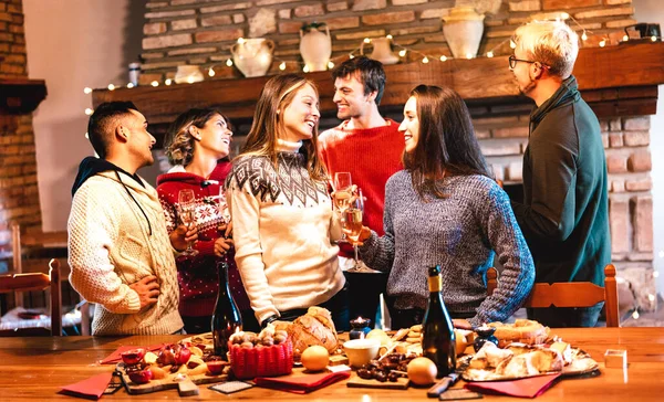 Happy People Group Celebrating Christmas Party Dinner Supper Fest Winter — Stock Photo, Image