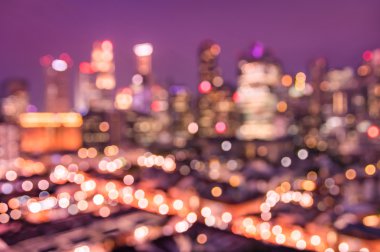 Bokeh filtre - Asya modern şehir scape - muhteşem nightscape manzara mavi saatte yukarıdan Singapur Skyline ufuk gece düzenleme Menekşe marsala ışıkları filtre bulanık