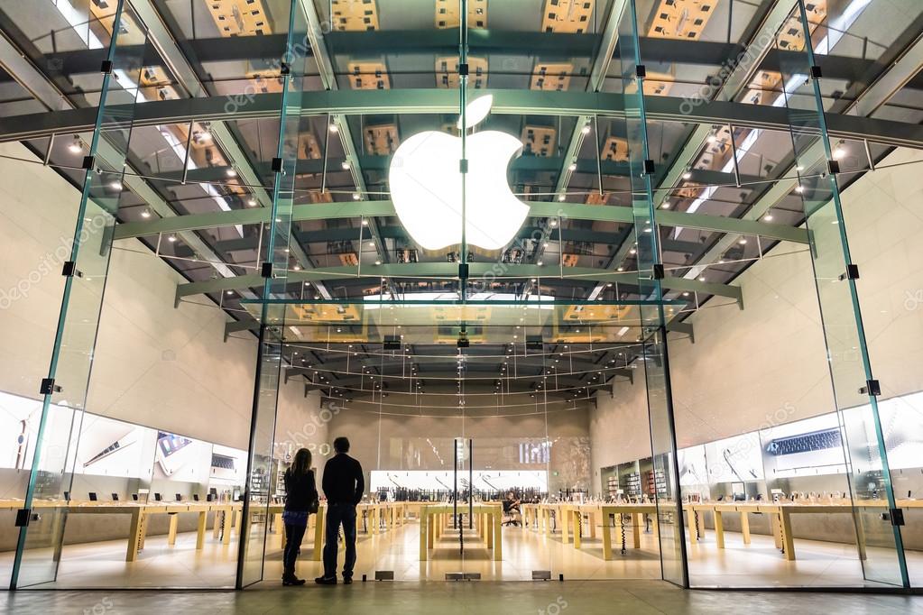 LOS ANGELES - 21 MARCH 2015: Apple store on 3rd Street Promenade in Santa Monica CA United States. The retail chain owned and operated by Apple Inc is dealing with computers and electronics worldwide.