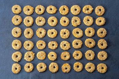 Fıstıklı kurabiye deseni..