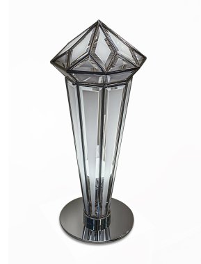 Beyaz arkaplanda lamba