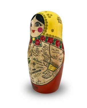 Büyük matryoshka Olimpiyat Oyunları Sochi 2014 beyaz bir arka plan üzerinde sembolü ile. Matryoshka Olimpiyat şampiyonları tarafından imzalandı