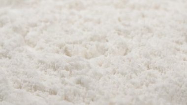 Una yakın bir çekim. Pişirmek için beyaz toz.