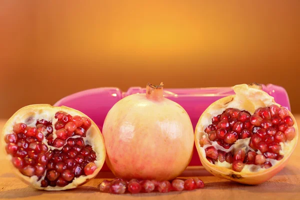 Pomegranate juice and fruits — Stock Photo, Image