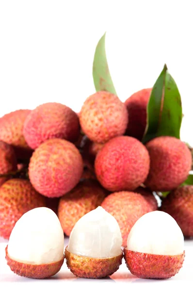 Litchi aislado sobre fondo blanco — Foto de Stock