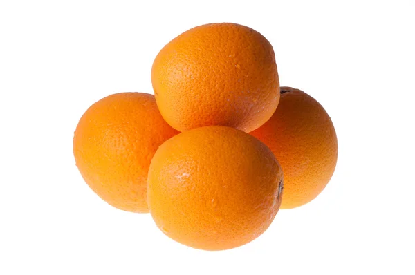 白色背景下孤立的成熟橙 — 图库照片