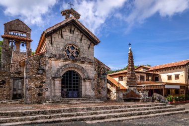 Antik köy Altos de Chavon - Koloni kasabası Casa de Campo 'da yeniden inşa edildi, La Romana, Dominik Cumhuriyeti.