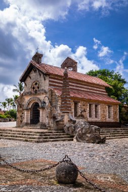 Antik köy Altos de Chavon - Koloni kasabası Casa de Campo 'da yeniden inşa edildi, La Romana, Dominik Cumhuriyeti.