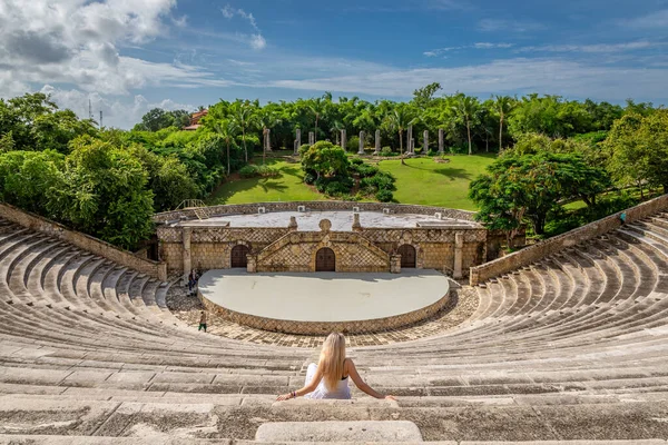 Kroki Amfiteatrze Punkt Orientacyjny Dominikany Wioska Artystów Amfiteatr Altos Chavon Zdjęcia Stockowe bez tantiem