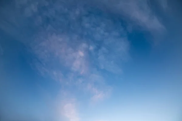 Blauwe Lucht Met Witte Wolken Perfect Voor Vervanging Van Lucht — Stockfoto