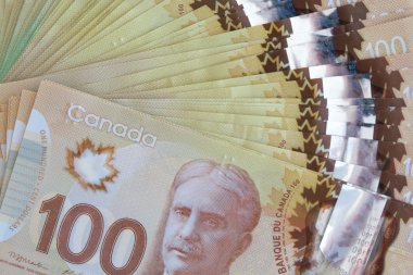 Bir yığın gazete.