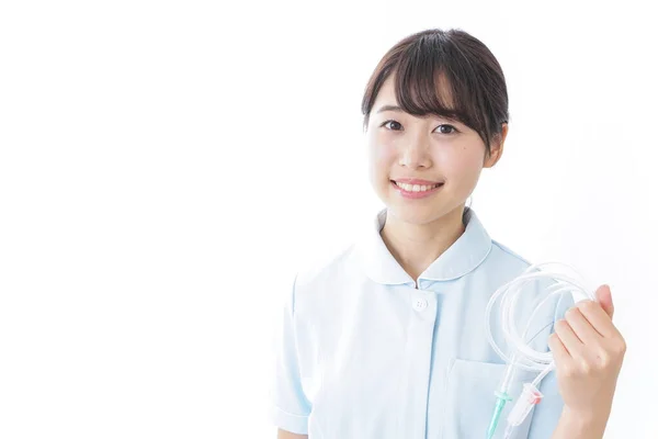 Uniformerad Ung Asiatisk Sjuksköterska — Stockfoto