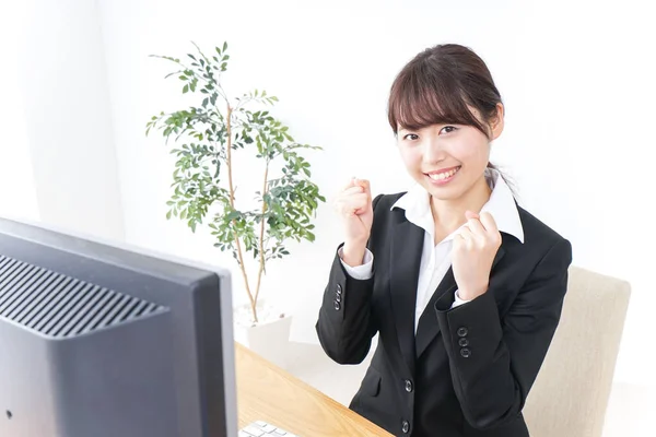 Geschäftsfrau Gibt Okay Zeichen — Stockfoto