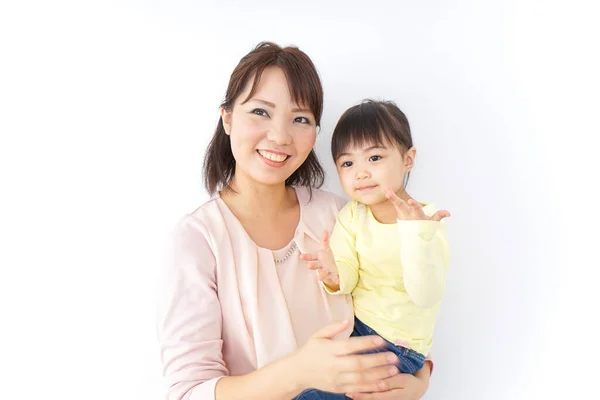 Mother Carrying Child Her Arms — Stock Photo, Image