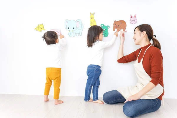 Kinder Spielen Kindergarten — Stockfoto