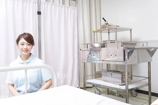 Hastanede Çalışan Hemşire — Stok fotoğraf