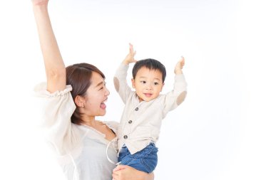 Sevimli küçük çocuk ve anne..