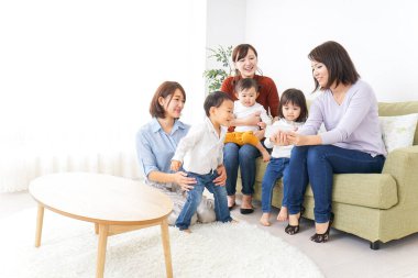 Kadın mahallesi. Anneler ve çocuklar