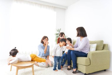 Kadın mahallesi. Anneler ve çocuklar