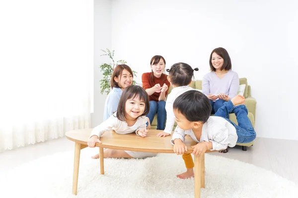 Women Neighborhood Mothers Children — Stock Photo, Image