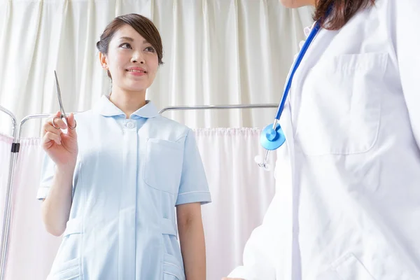 Two Female Doctors Hospital — Stock Photo, Image