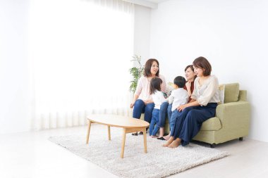  göreceli toplanma kavramı, evdeki insanlar