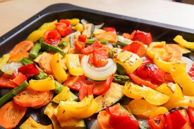 Kızarmış sebze görüntüsü, yakın plan.