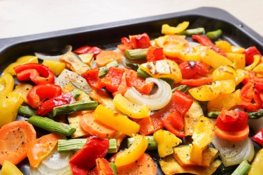 Kızarmış sebze görüntüsü, yakın plan.