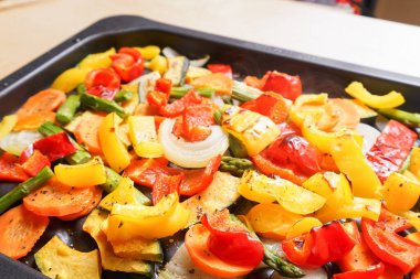 Kızarmış sebze görüntüsü, yakın plan.