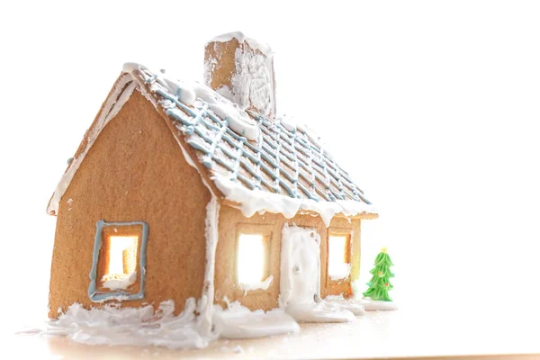 Weihnachten Lebkuchenhaus Isoliert Auf Weißem Hintergrund lizenzfreie Stockbilder
