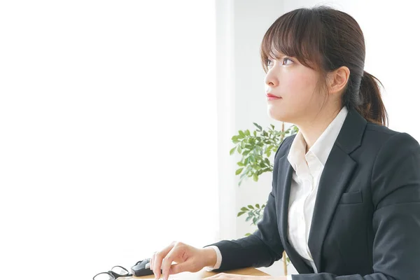 Young Businesswoman Suit Sitting Office — Stock Photo, Image